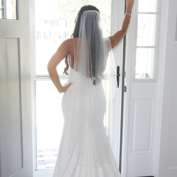Wedding Veil Worn 5 hours beaded mid length - Picture 1 of 5